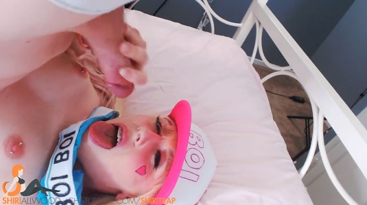 Femboy Shiri Self-Facial On Cam